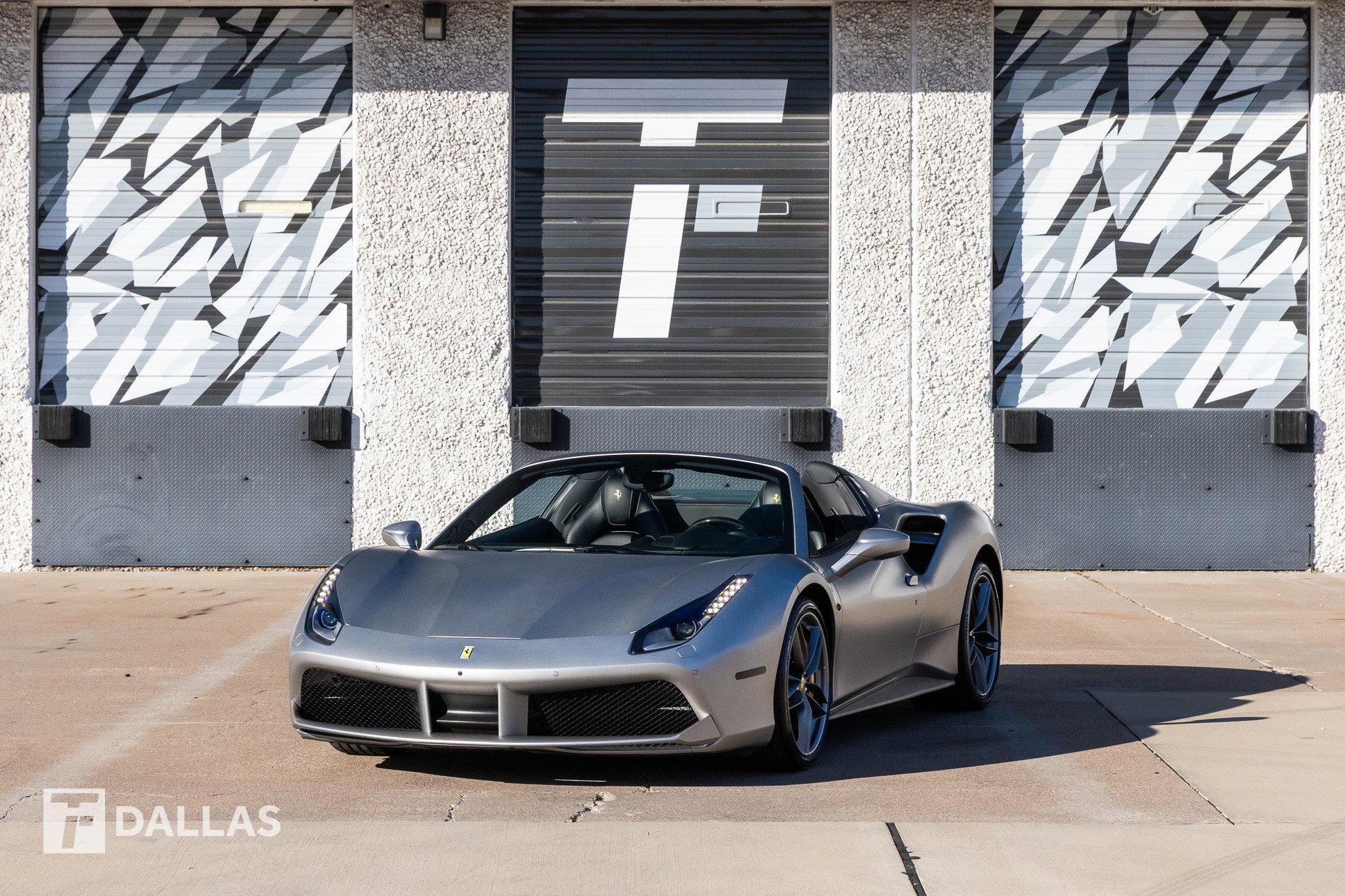 Used 2019 Ferrari 488 Spider image 5