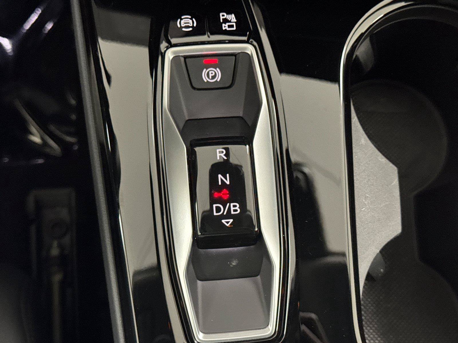 Certified 2025 Audi Q6 e-tron Premium Plus AWD/4WD image 21
