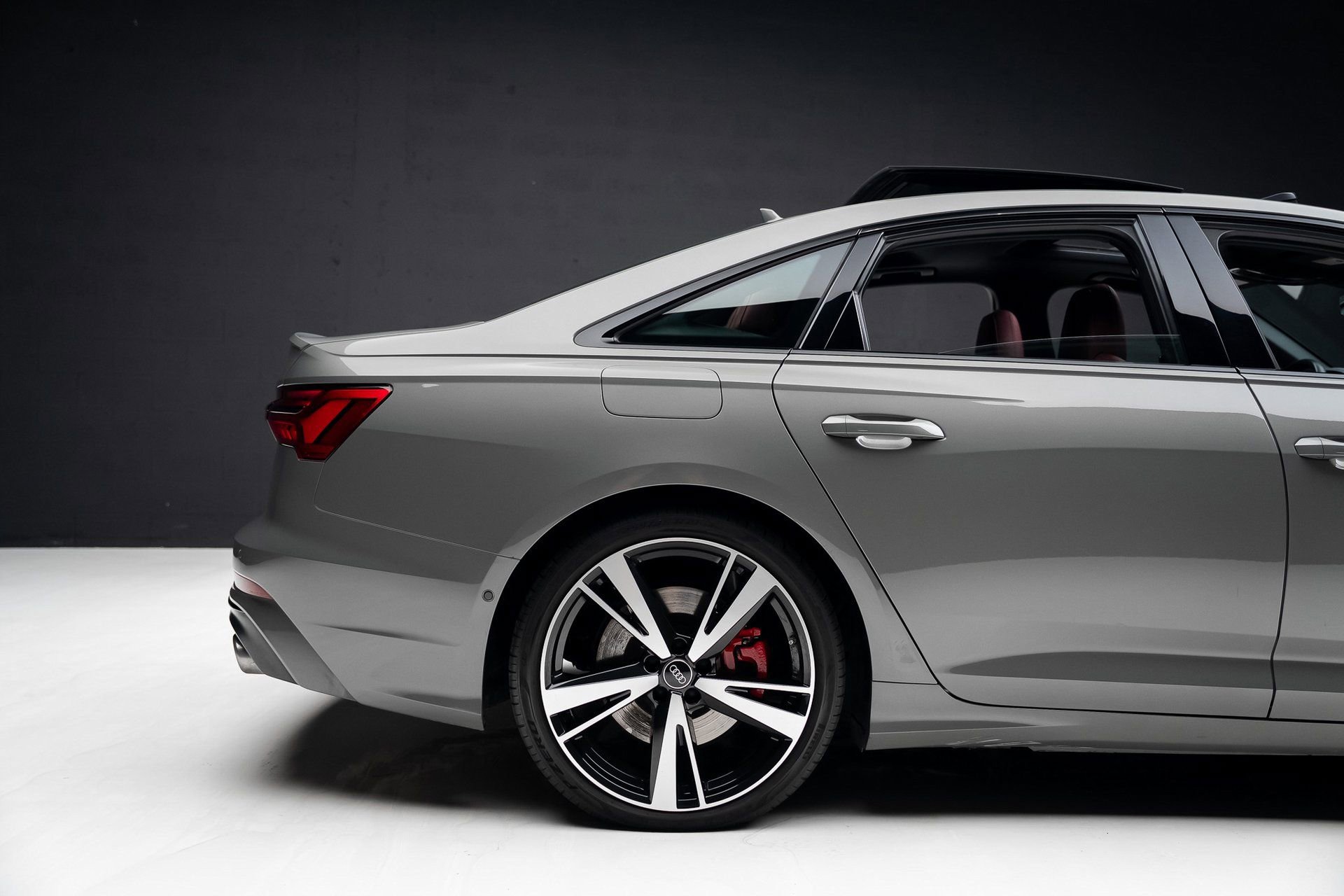 Used 2023 Audi S6 Premium Plus w/ Premium Plus Package image 36