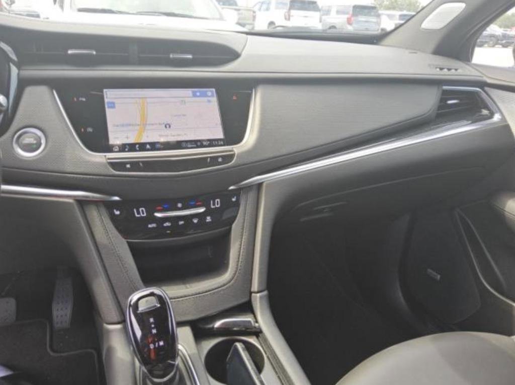 Used 2025 Cadillac XT5 Premium Luxury image 7