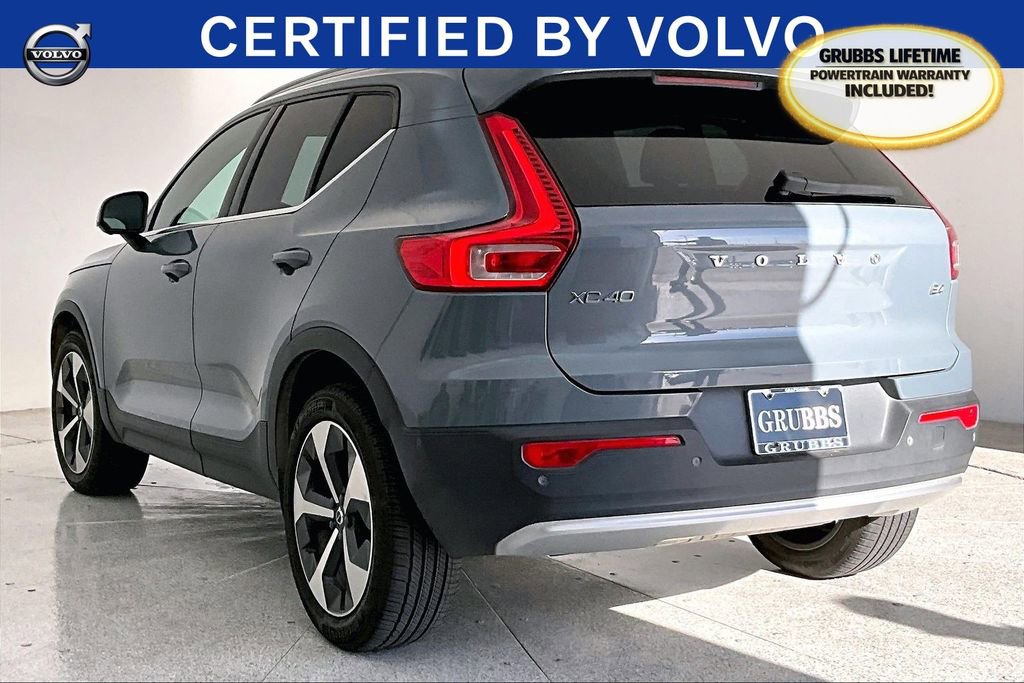 Used 2023 Volvo XC40 B4 Plus w/ Driver Assist Package image 16