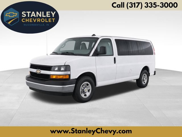 Used 2025 Chevrolet Express 3500 LT w/ LT Preferred Equipment Group RWD image 1