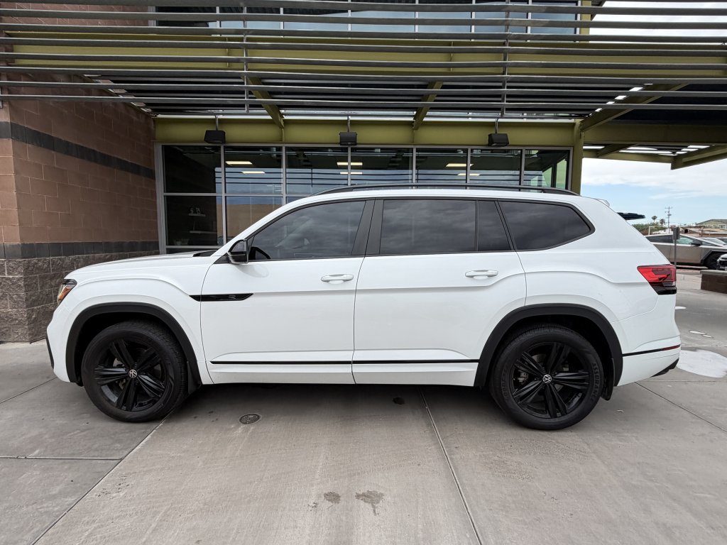 Used 2023 Volkswagen Atlas SEL R-Line AWD/4WD image 7