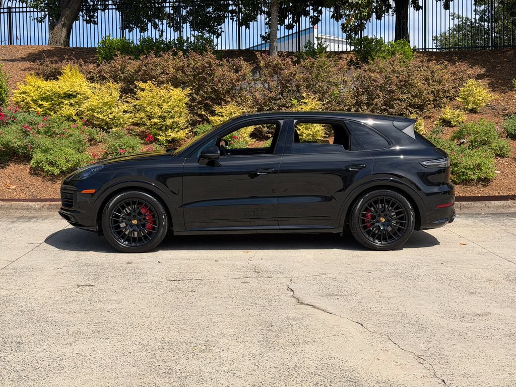 Used 2023 Porsche Cayenne GTS w/ Assistance Package AWD/4WD image 6