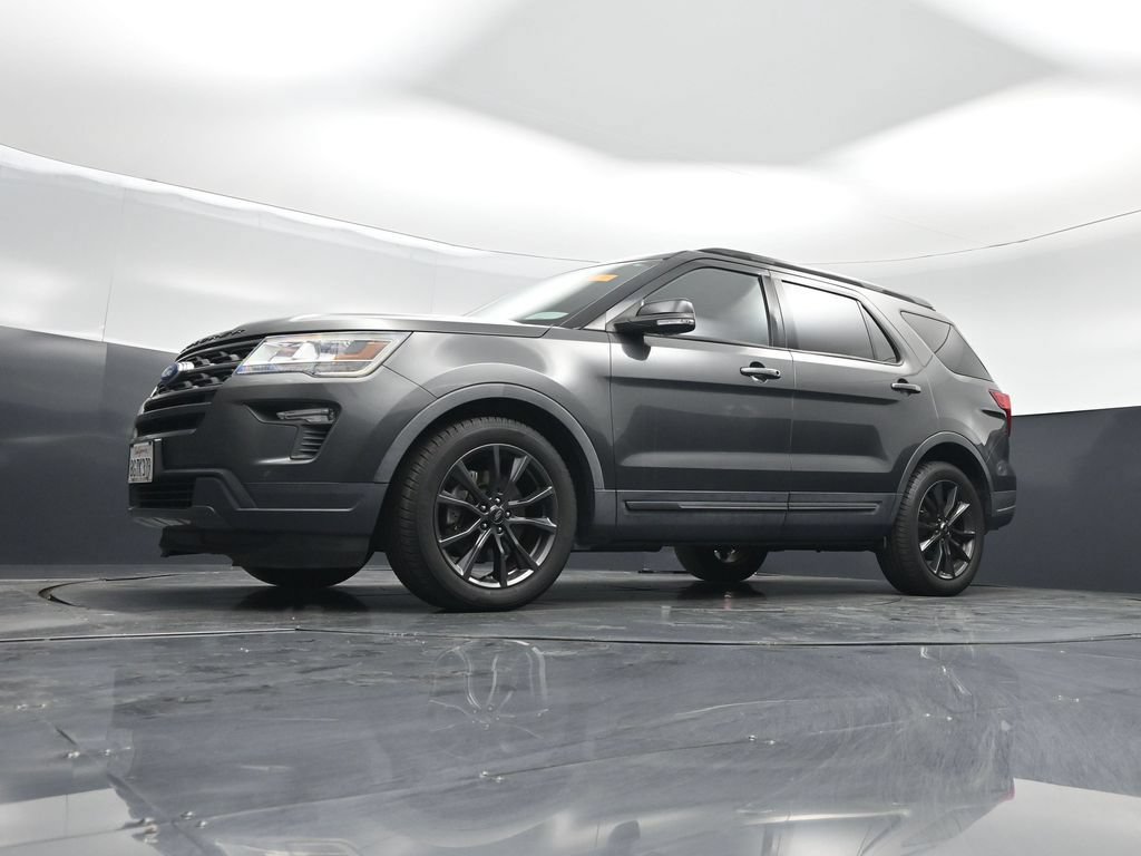 Used 2018 Ford Explorer XLT w/ Equipment Group 202A FWD image 43