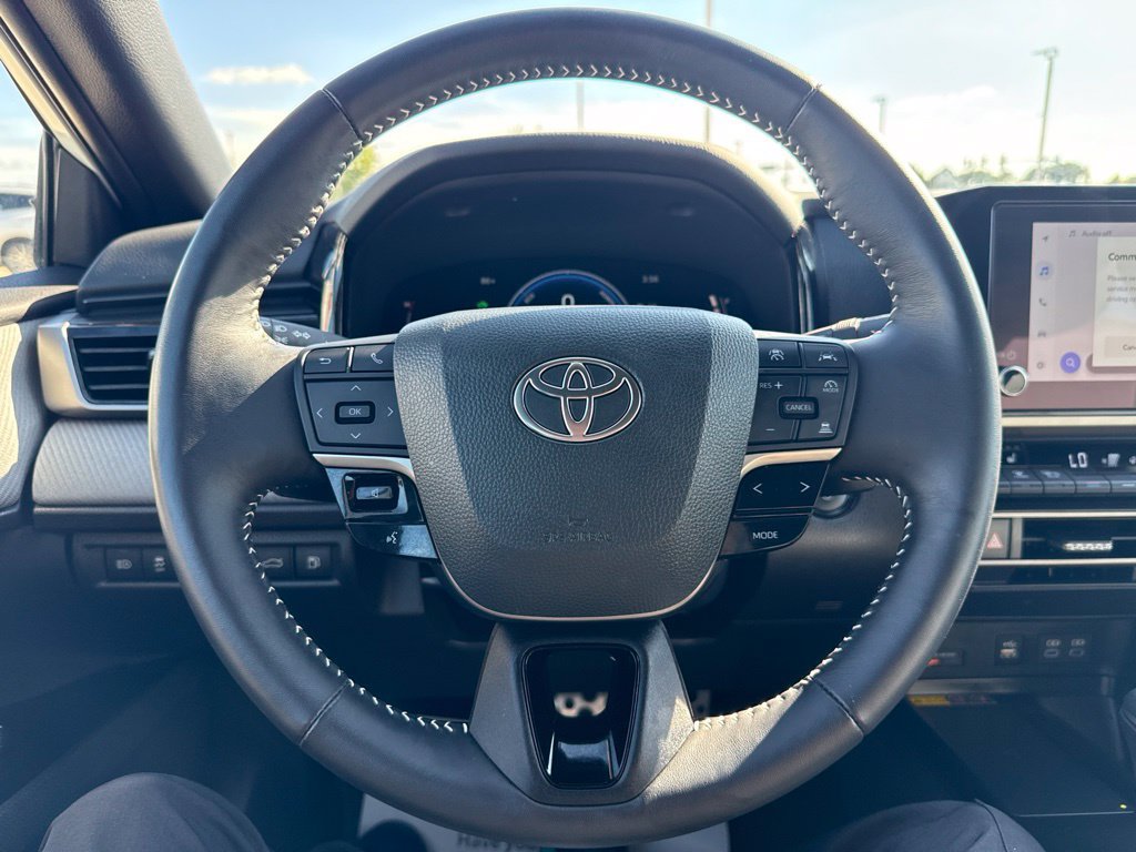 Certified 2025 Toyota Camry SE w/ Convenience Package AWD/4WD image 11
