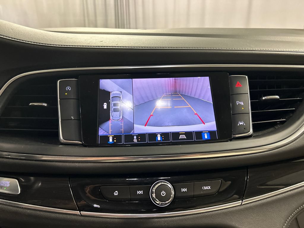Used 2023 Buick Enclave Essence FWD image 18