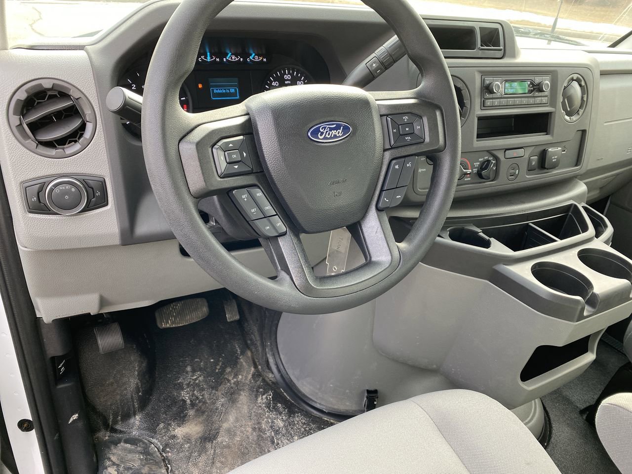 New 2025 Ford E-450 and Econoline 450 Super Duty w/ Power Equipment Group RWD image 8