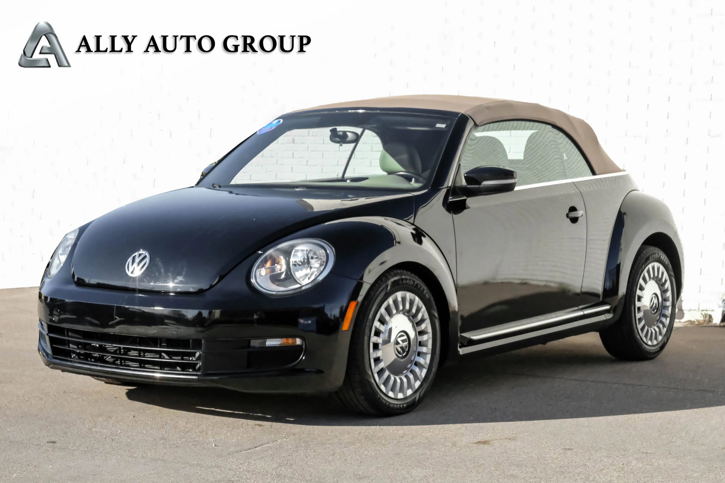 Used 2014 Volkswagen Beetle 1.8T
