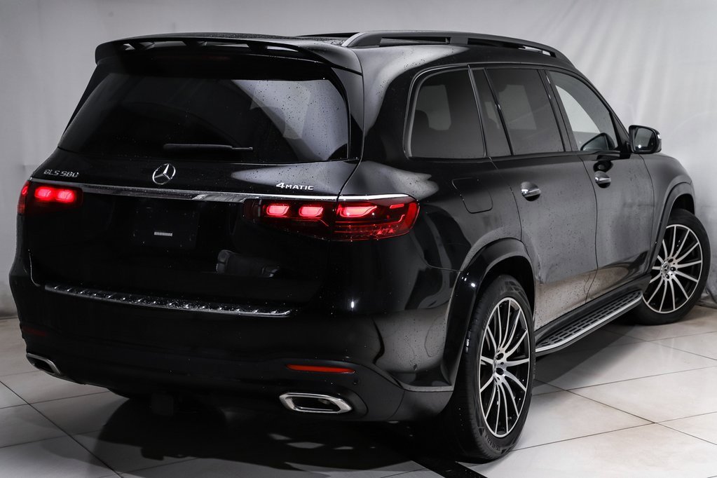 New 2026 Mercedes-Benz GLS 580 4MATIC image 3