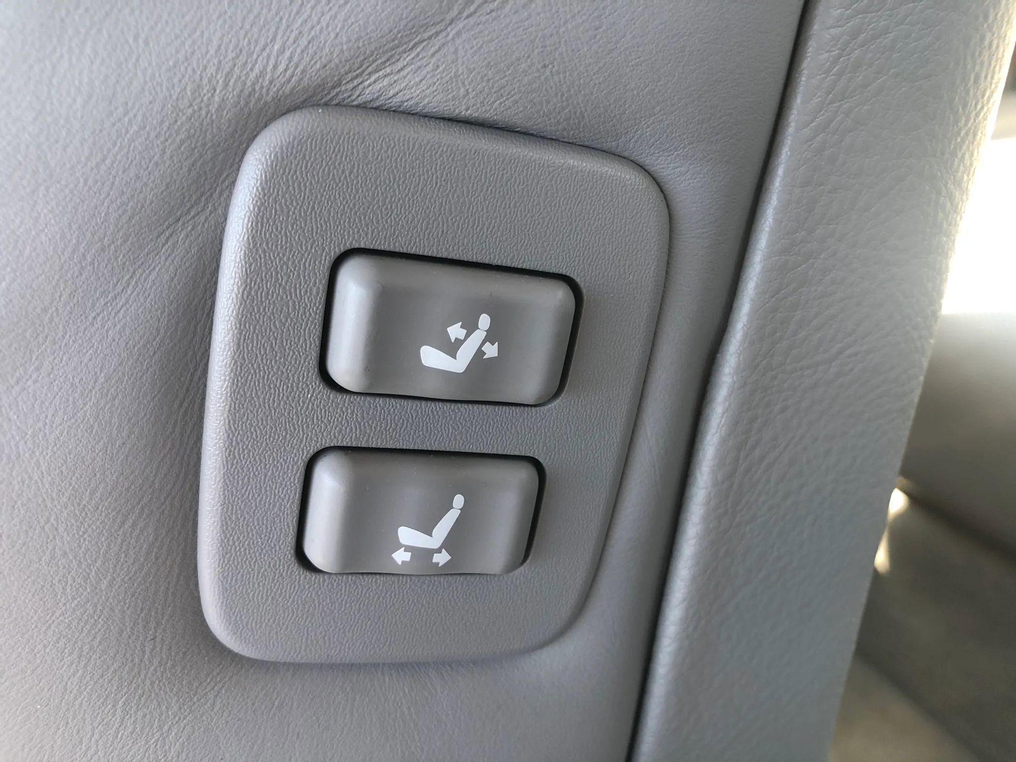 Used 2004 Lexus LS 430 image 26