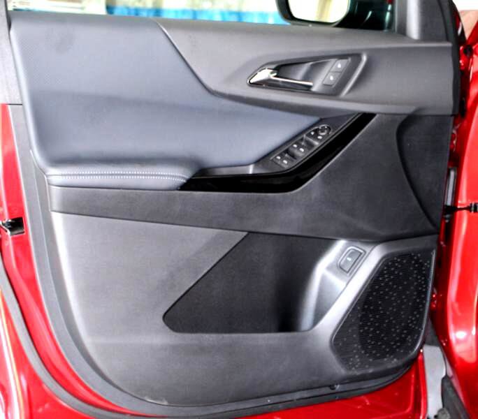 New 2026 Chevrolet Equinox LT w/ Convenience Package II image 18
