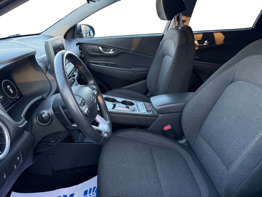 Used 2022 Hyundai Kona SEL image 9