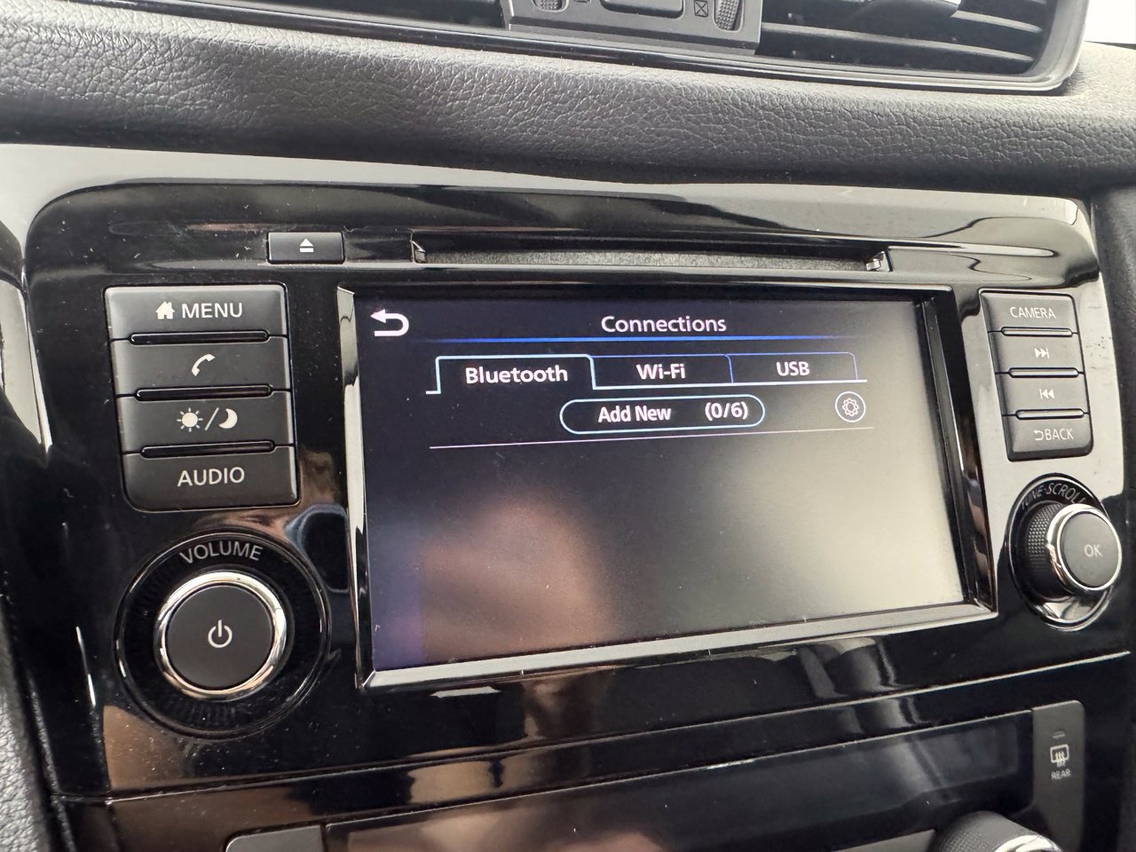 Used 2018 Nissan Rogue SV FWD image 20