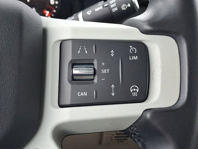Used 2024 Land Rover Defender 90 X-Dynamic SE AWD/4WD image 23