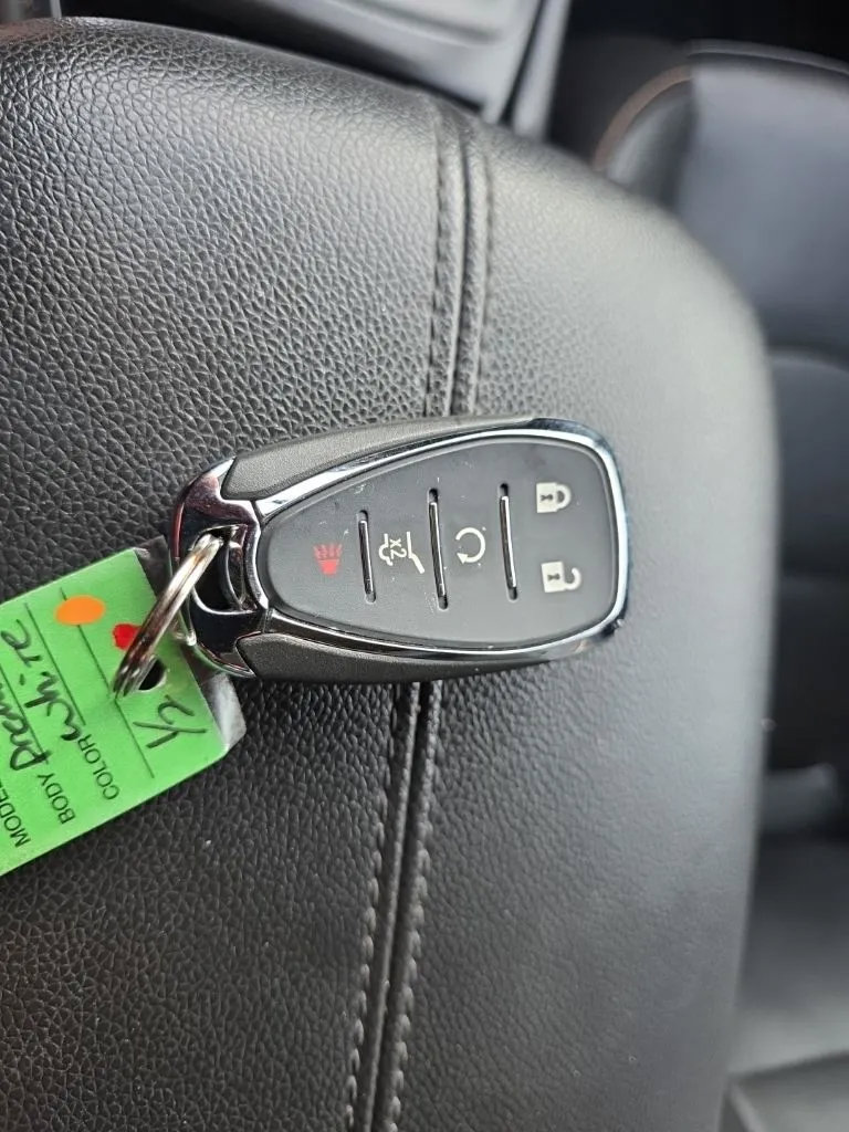 Used 2021 Chevrolet Equinox Premier AWD/4WD image 35