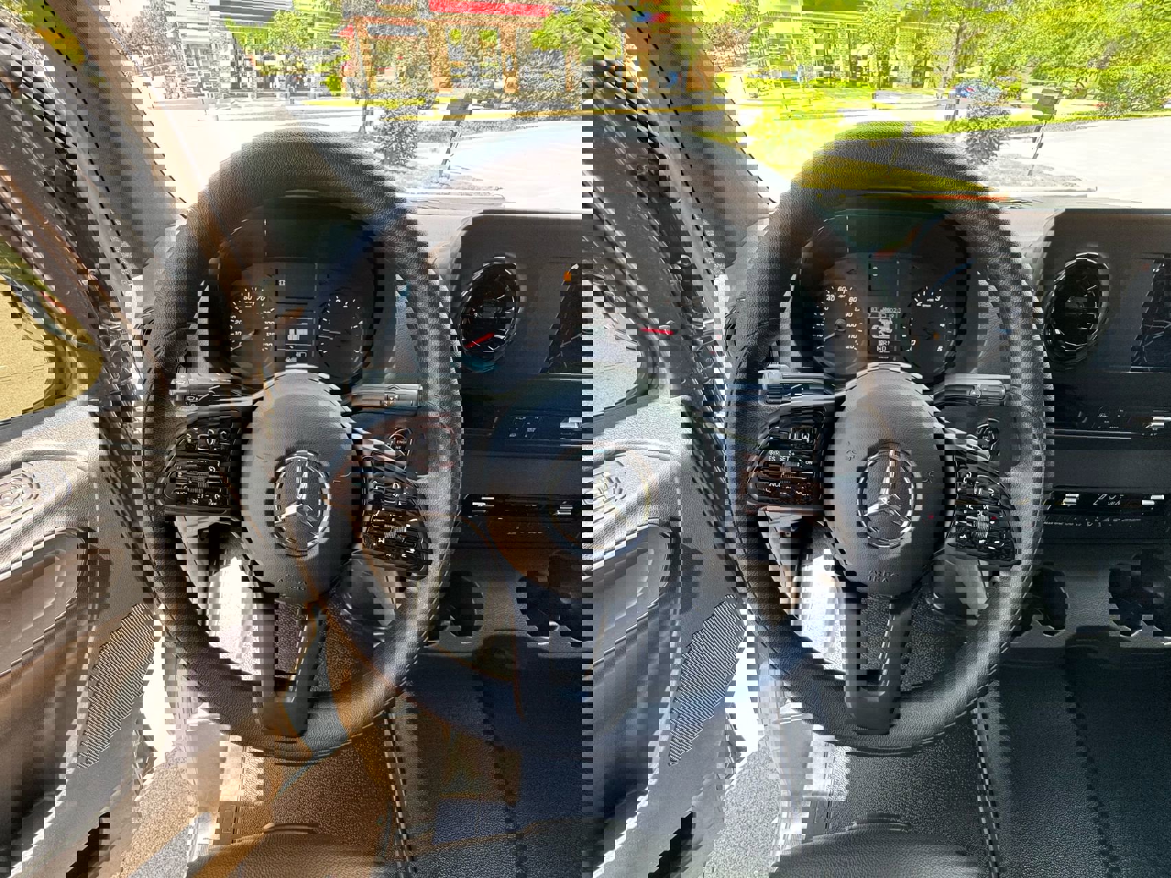 Used 2019 Mercedes-Benz Sprinter 2500 image 29