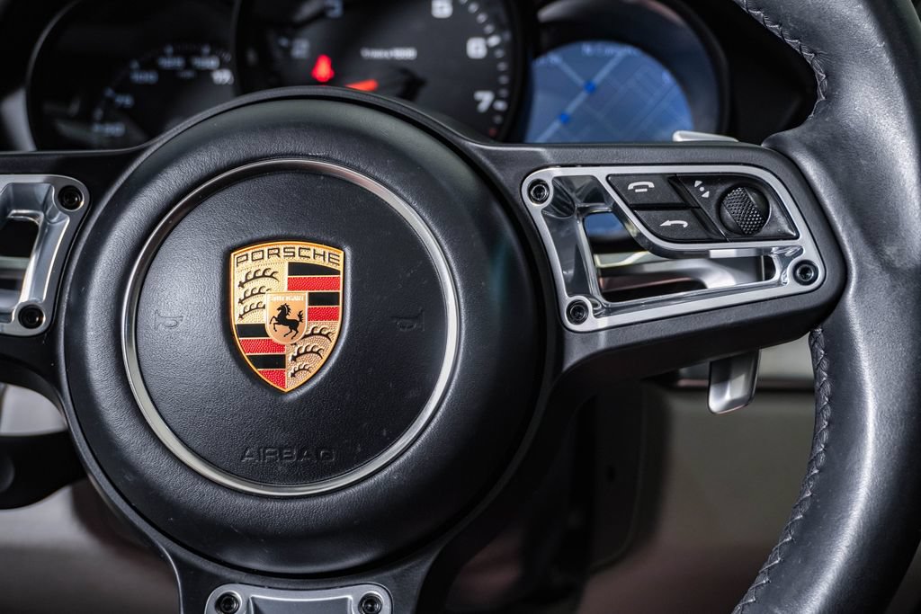 Used 2024 Porsche 718 Boxster RWD image 24