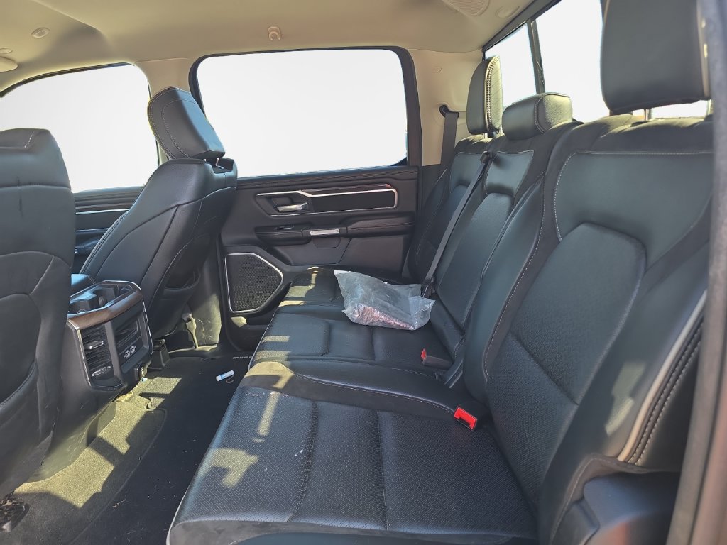 Used 2022 RAM 1500 Laramie AWD/4WD image 23