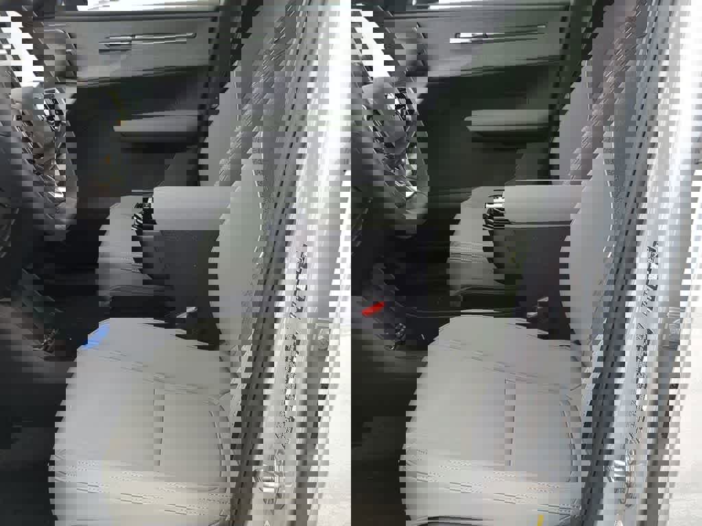 Certified 2026 Volvo EX30 Cross Country Ultra w/ Protection Package Premier image 15