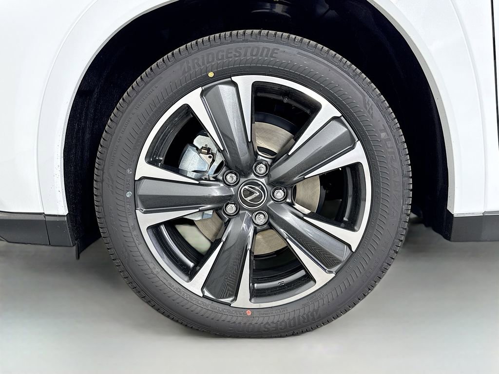 New 2026 Lexus UX 300h FWD image 23