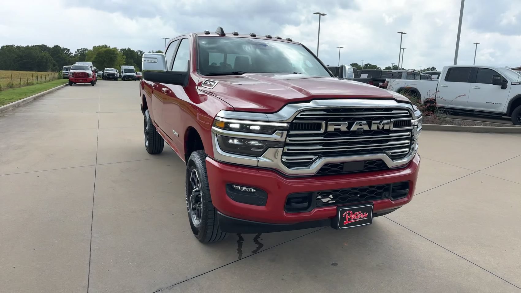 Used 2026 RAM 2500 Laramie AWD/4WD image 3