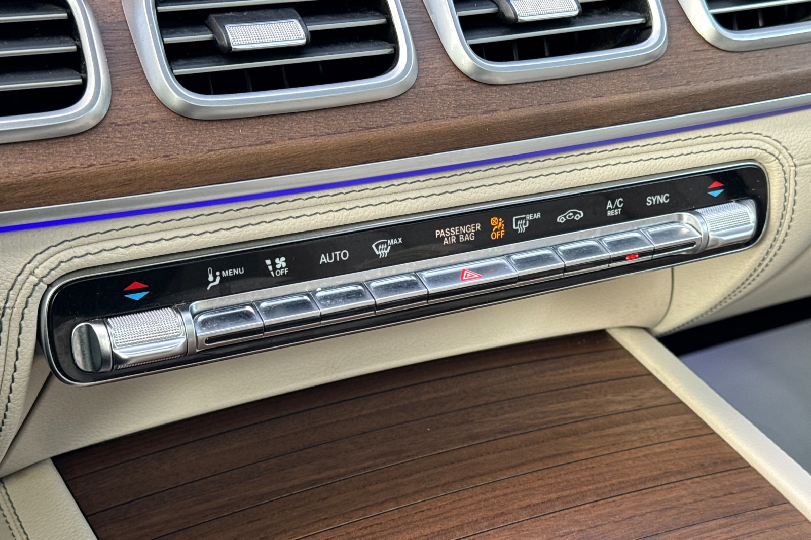 Certified 2024 Mercedes-Benz GLE 450 4MATIC image 21