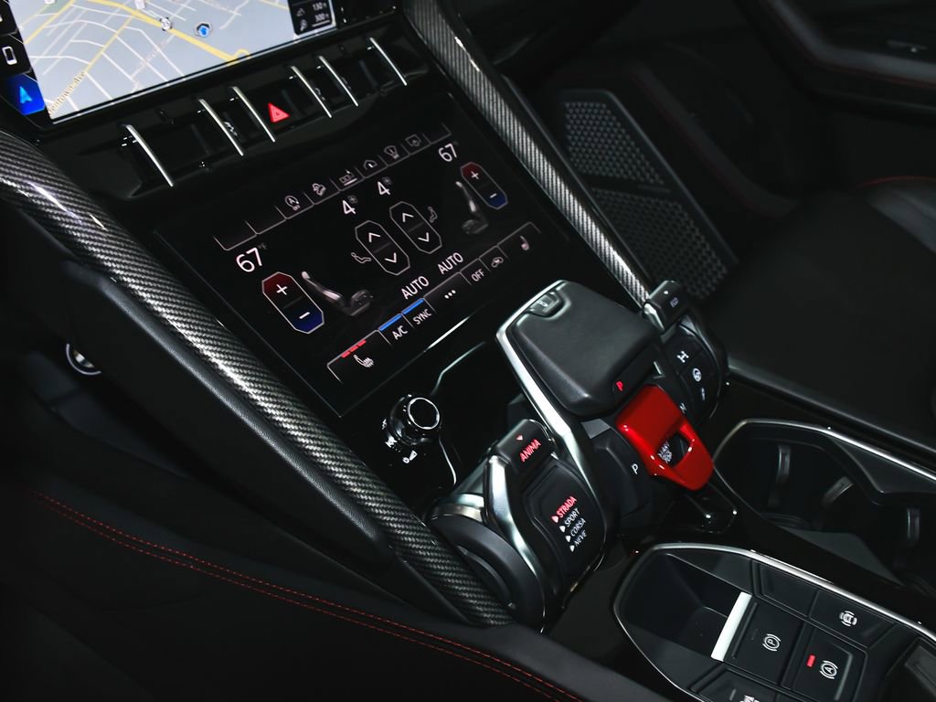 Used 2020 Lamborghini Urus image 48