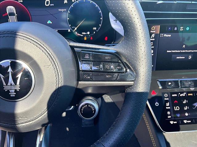 Used 2025 Maserati Grecale Modena image 20