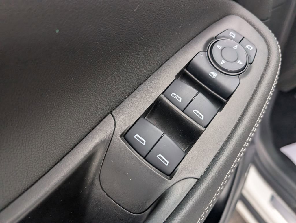 Used 2024 Buick Encore GX Avenir w/ Avenir Convenience Package image 15