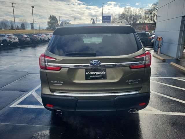 Certified 2026 Subaru Ascent Limited AWD/4WD image 3