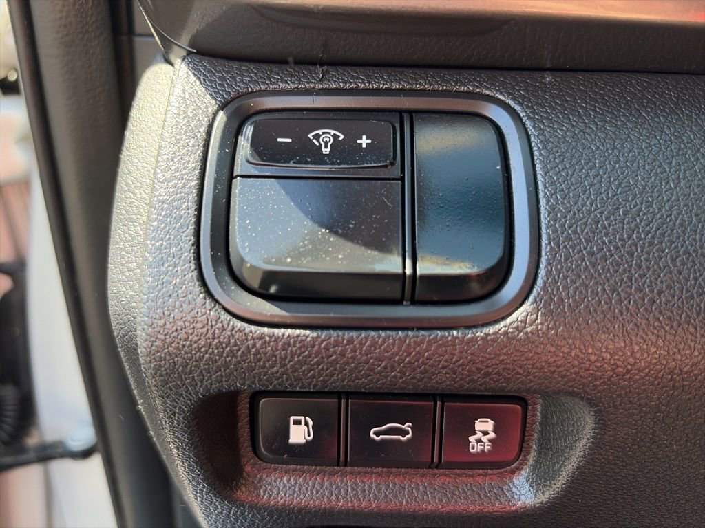 Used 2017 Kia Optima LX image 12