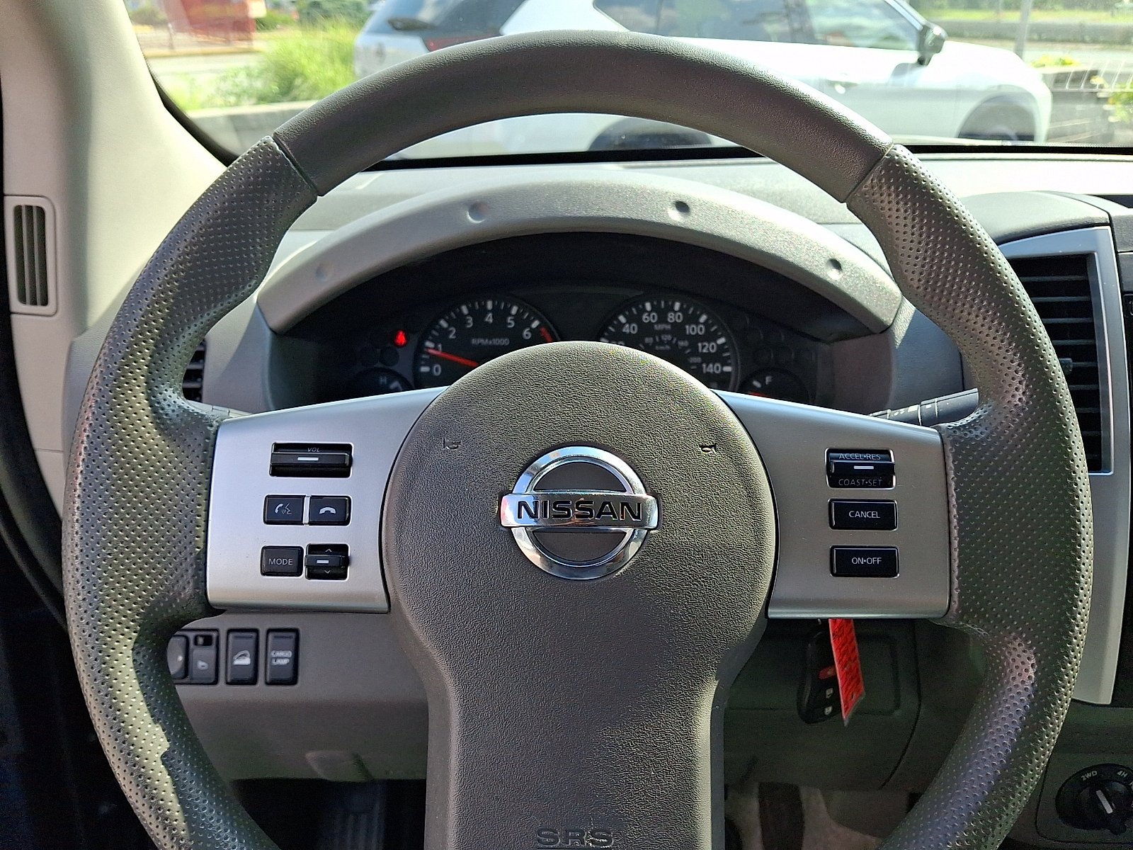 Used 2018 Nissan Frontier SV AWD/4WD image 19