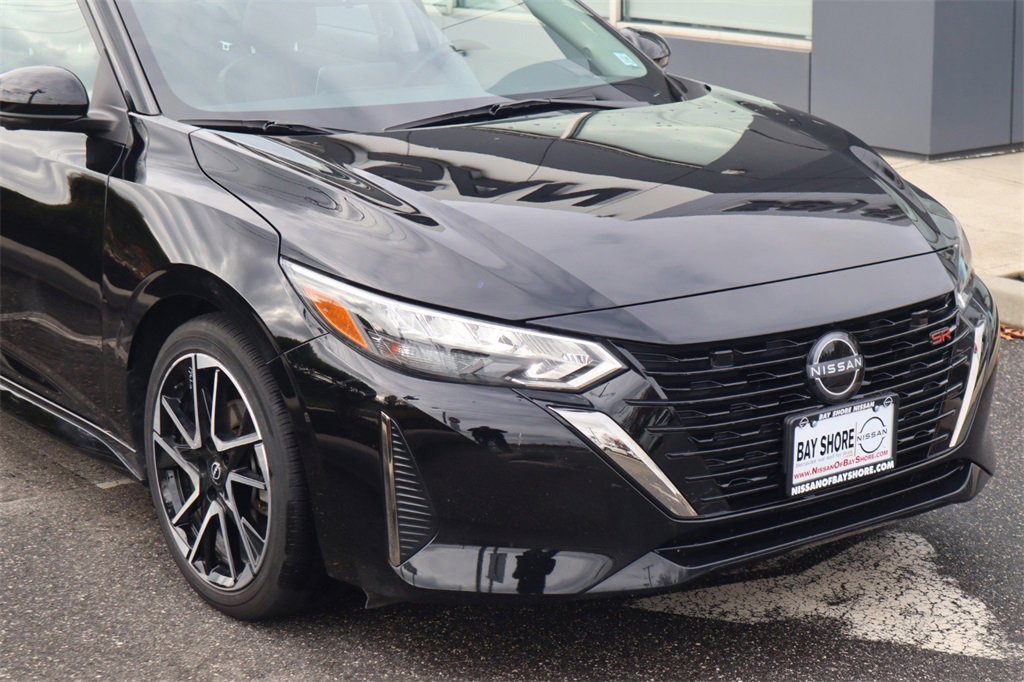 Certified 2025 Nissan Sentra SR w/ SR Premium Package image 4