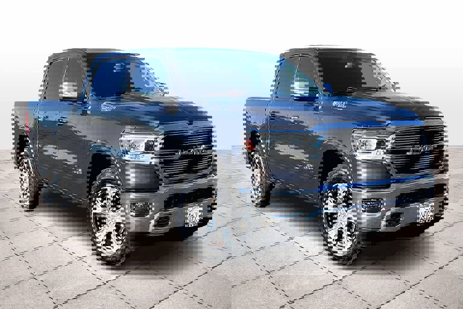 Used 2019 RAM 1500 Laramie image 2