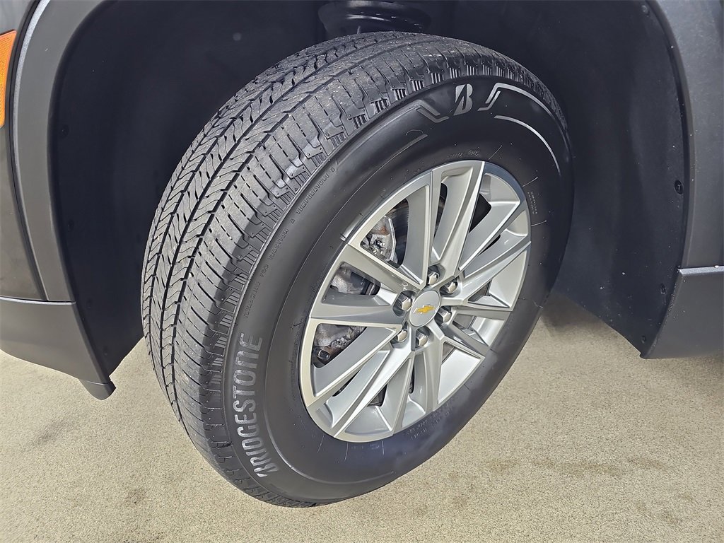 Certified 2023 Chevrolet Traverse LT image 39