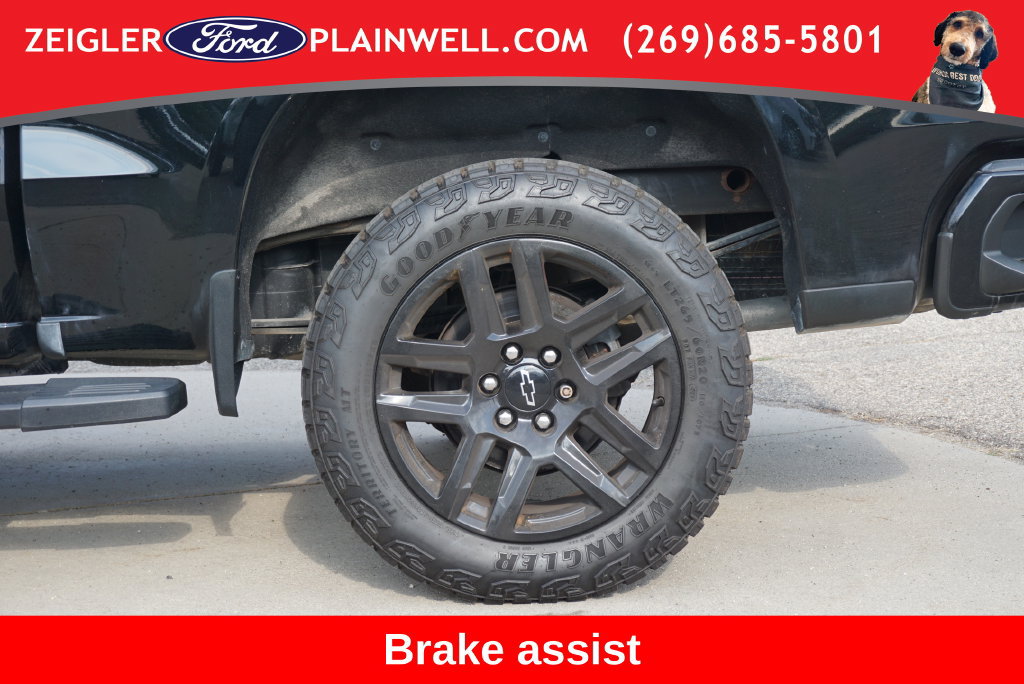 Used 2021 Chevrolet Silverado 1500 LT Trail Boss w/ Convenience Package II AWD/4WD image 9