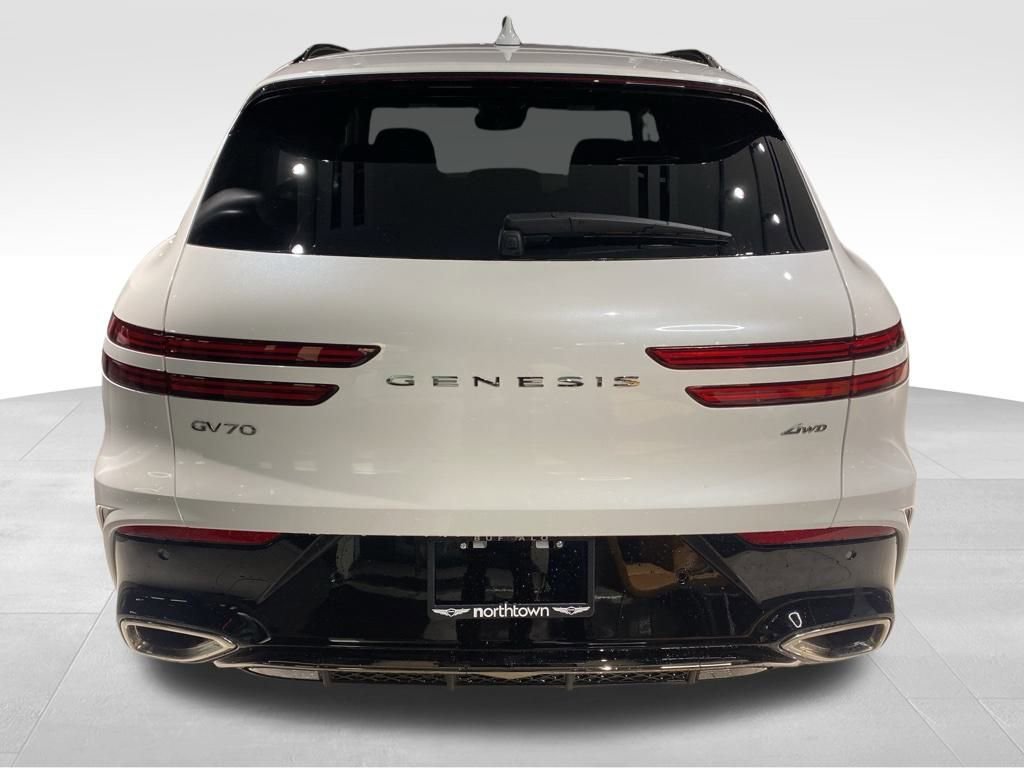 New 2026 Genesis GV70 2.5T Sport Prestige image 8