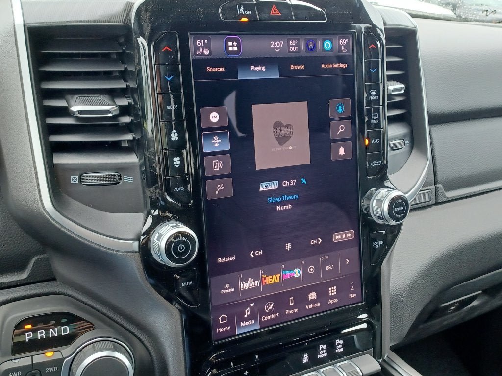 New 2026 RAM 1500 Big Horn AWD/4WD image 16