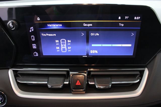 Used 2025 Chevrolet TrailBlazer LT w/ Driver Confidence Package image 20