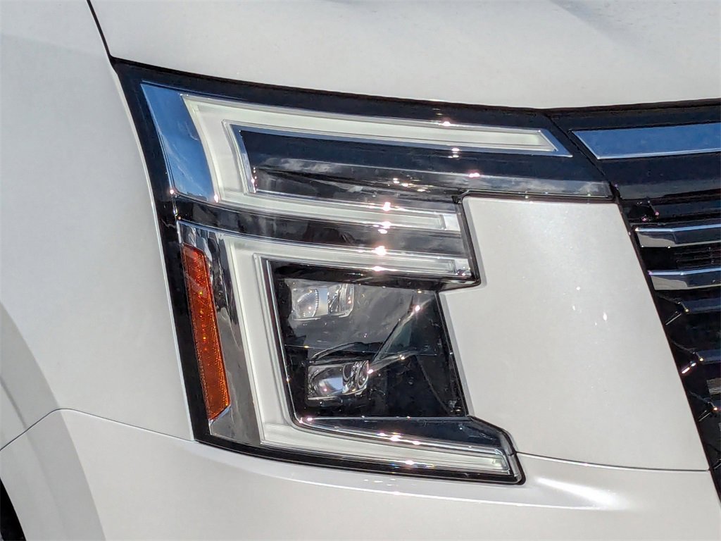 Used 2025 Nissan Armada Platinum Reserve image 9