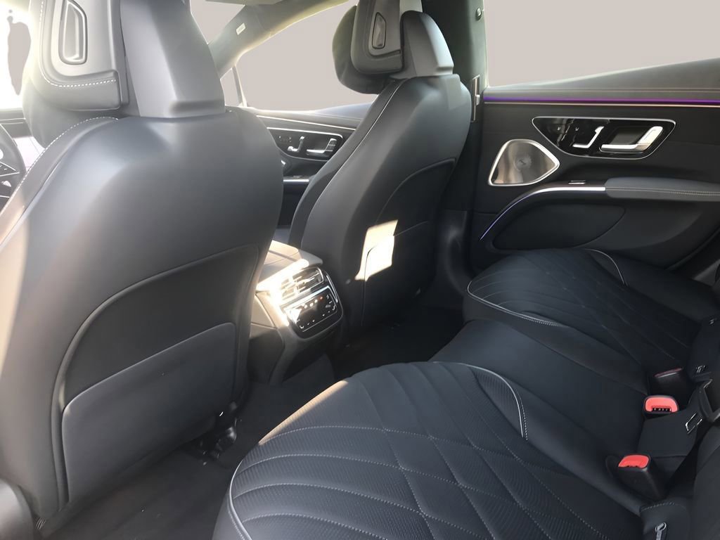 Used 2023 Mercedes-Benz EQS 580 4MATIC Sedan image 44