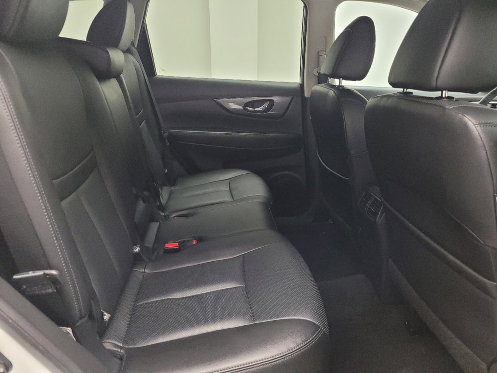 Used 2016 Nissan Rogue SL w/ SL Premium Package AWD/4WD image 19