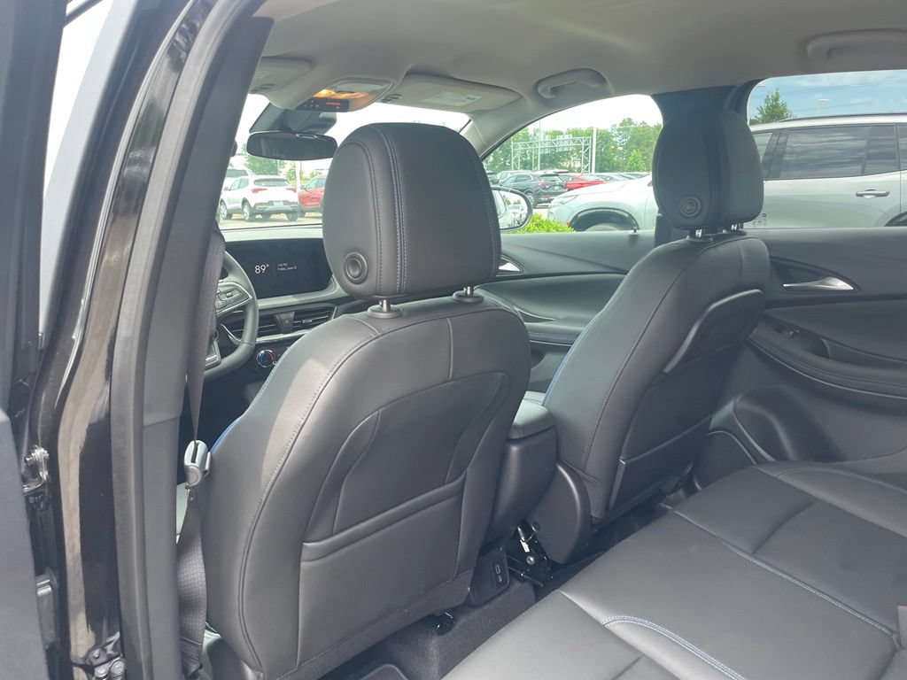 New 2026 Buick Encore GX Sport Touring w/ Advanced Technology Package FWD image 22