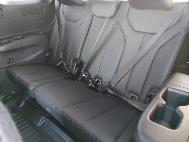 Used 2023 Hyundai Palisade SEL w/ Premium Package FWD image 14