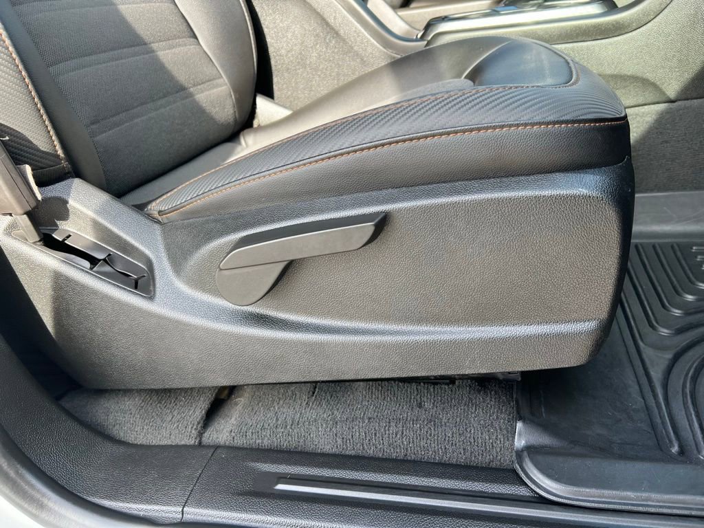 Used 2022 GMC Canyon AT4 image 23