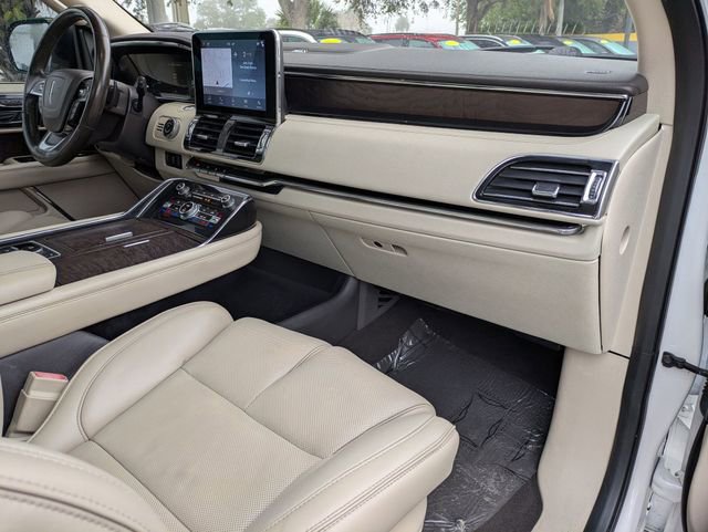 Used 2018 Lincoln Navigator Reserve w/ Technology Package image 29