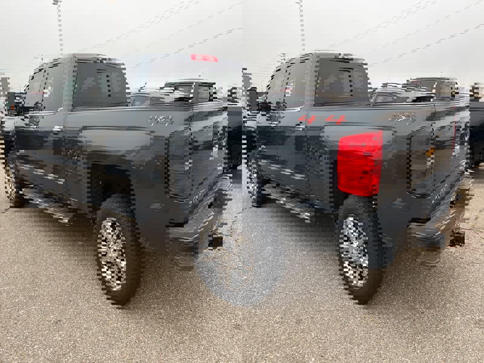 Used 2018 Chevrolet Silverado 2500 High Country image 11