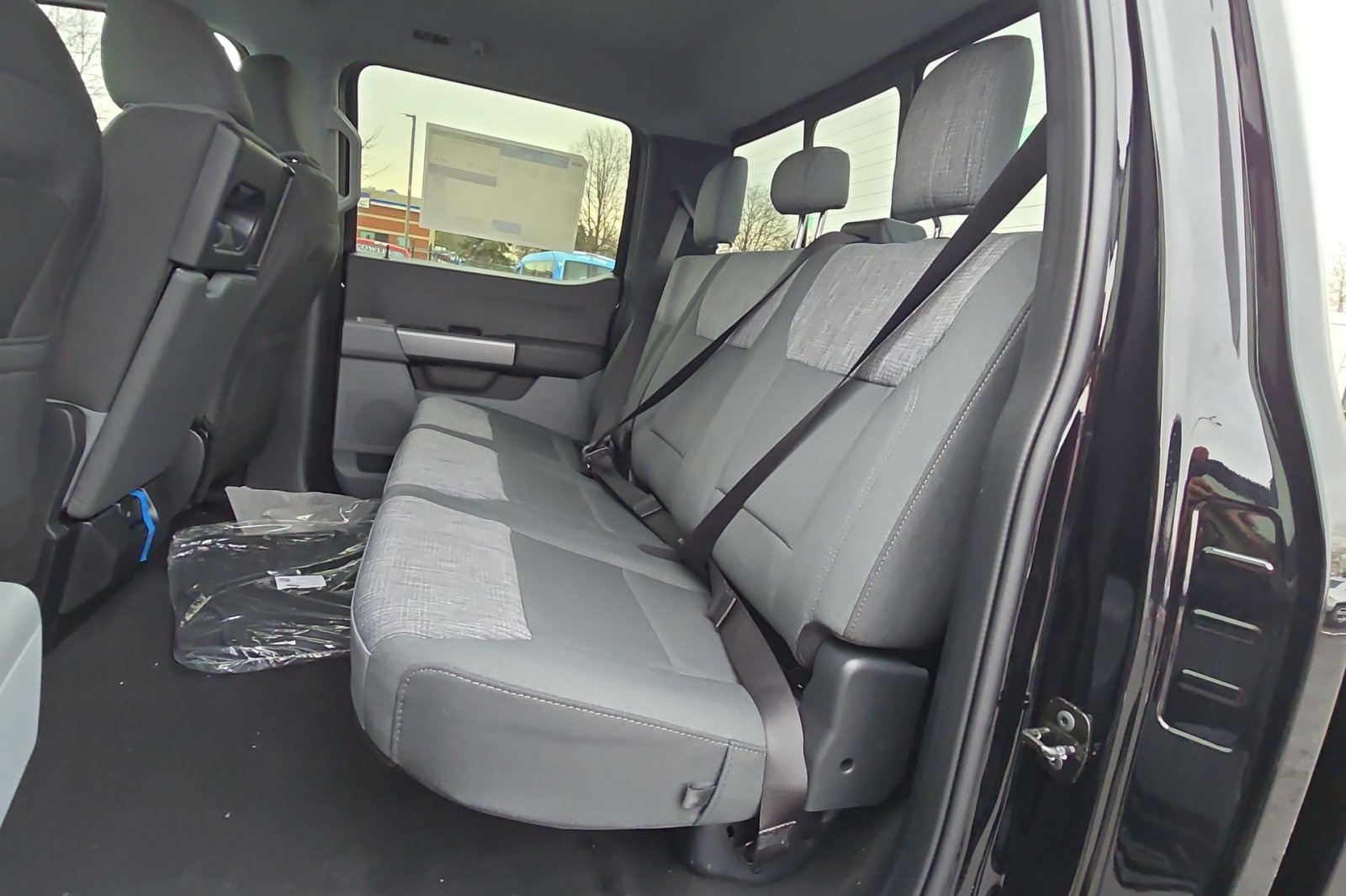 New 2026 Ford F250 XLT w/ FX4 Off-Road Package image 31