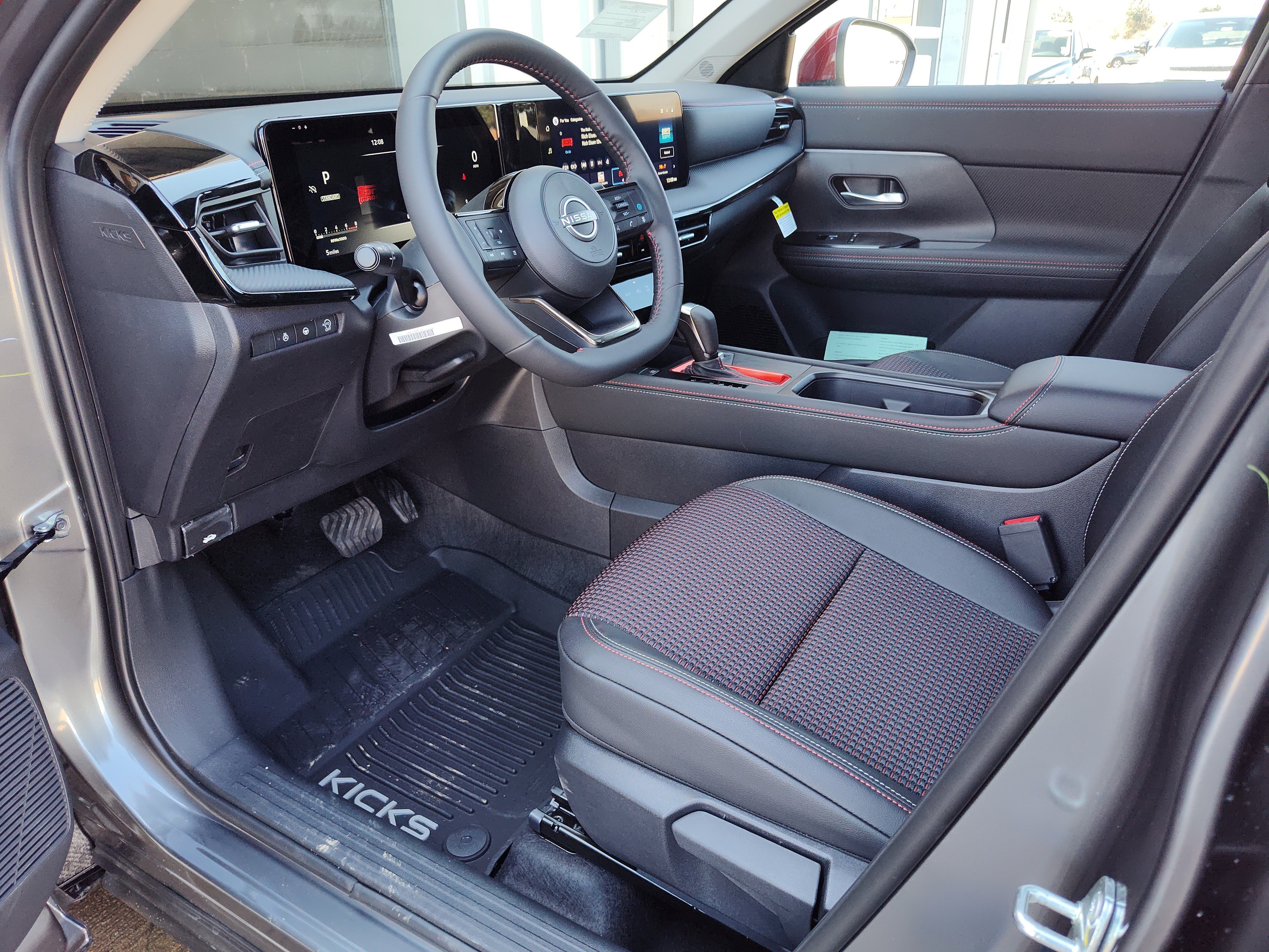 New 2026 Nissan Kicks SR w/ SR Premium Package image 2